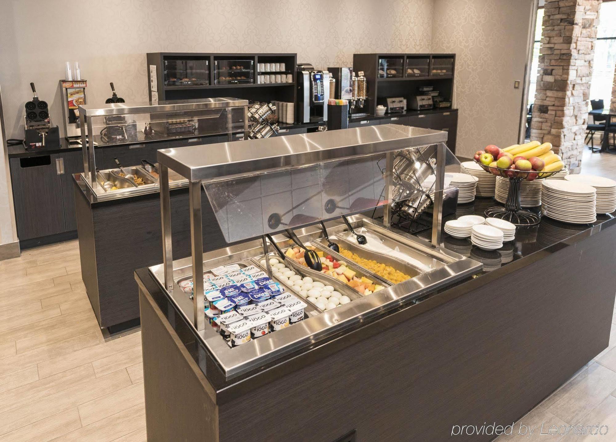 לוויס Quality Inn & Suites מראה חיצוני תמונה