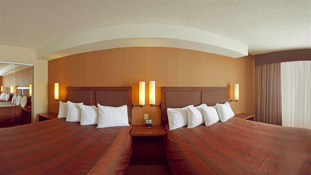 לוויס Quality Inn & Suites מראה חיצוני תמונה